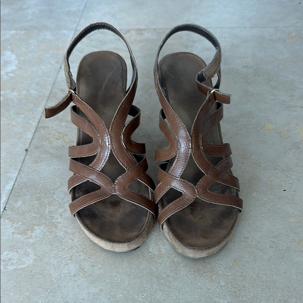 Strappy brown wedge shoes by aerosoles